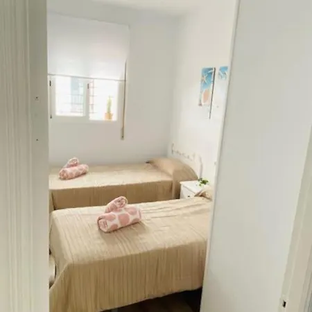 Apartamento*carolapo*con Patio Interior Y Garage 콘일데라프론테라